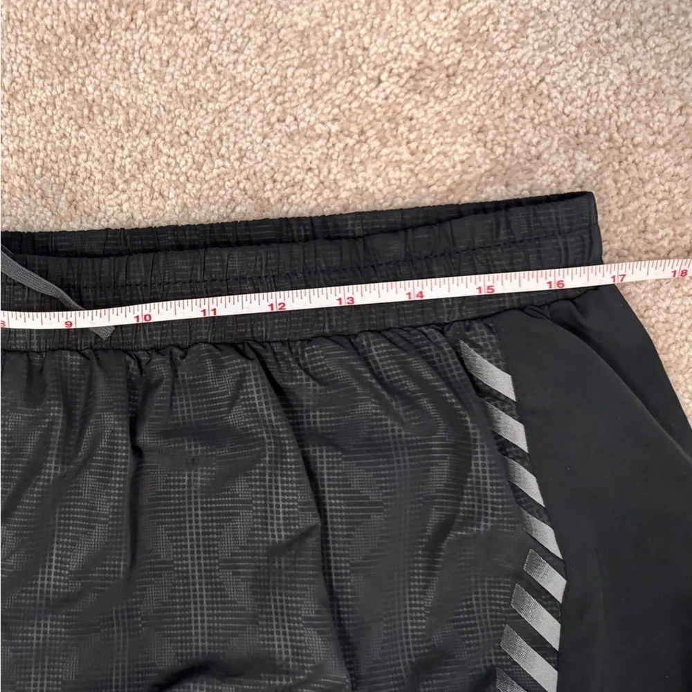 NWT Helly Hansen Women's Athletic Pace Shorts - Size XL